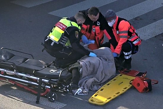 Wypadek na ul. Warszawskiej. Kobieta z poważnymi obrażeniami trafiła do szpitala.